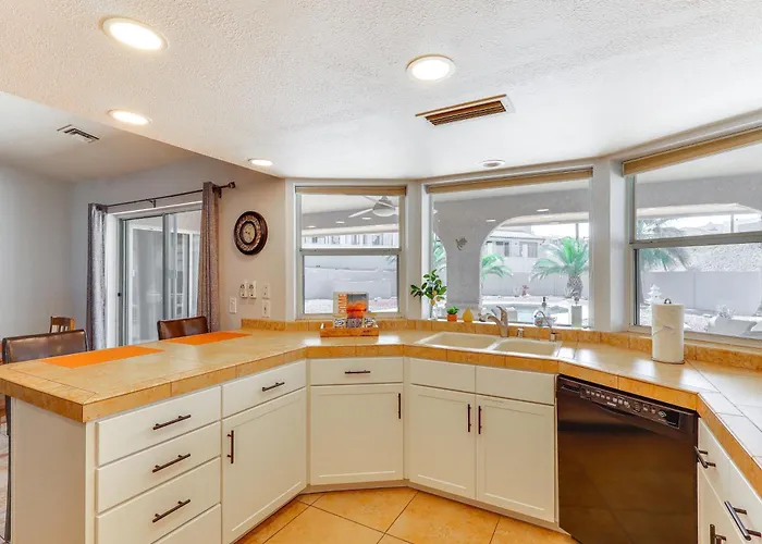 Havasu - 2 Mi From Main Launch Ramp! Holiday home